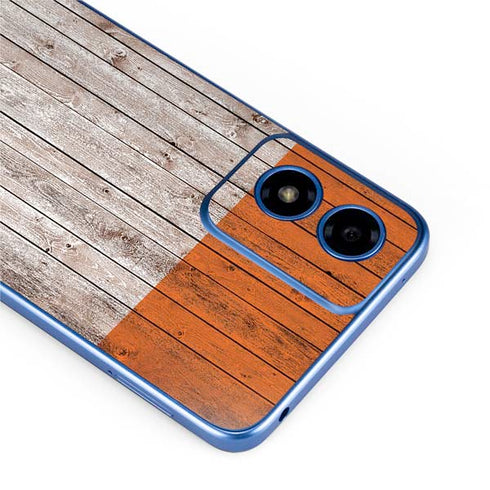 Ireland Flag Dark Wood Moto G Play 4G (2024) Skin